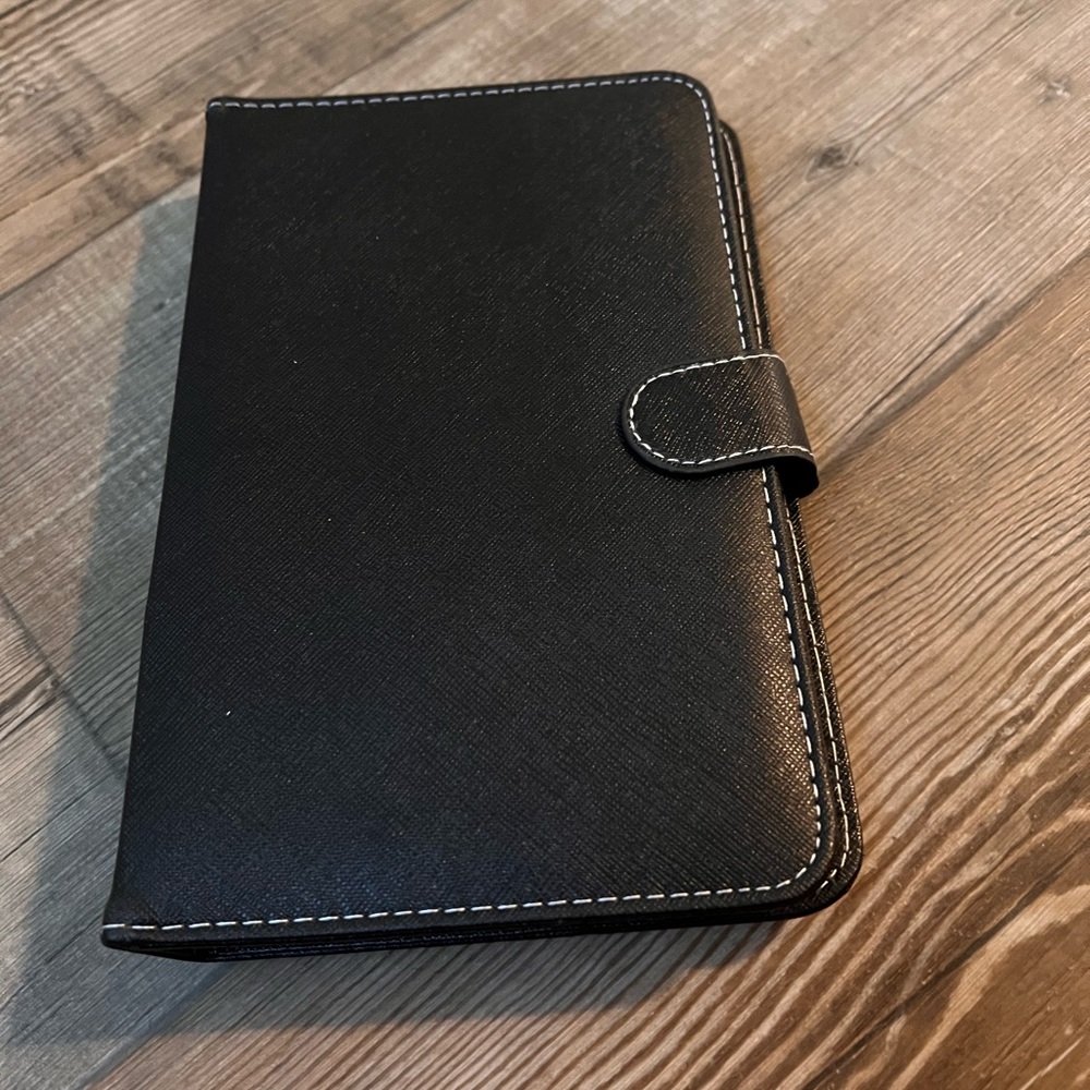 Keyboard case for iPad mini